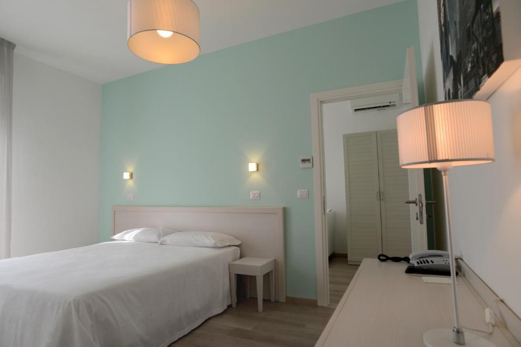 Maree Hotel Cesenatico Kamer foto