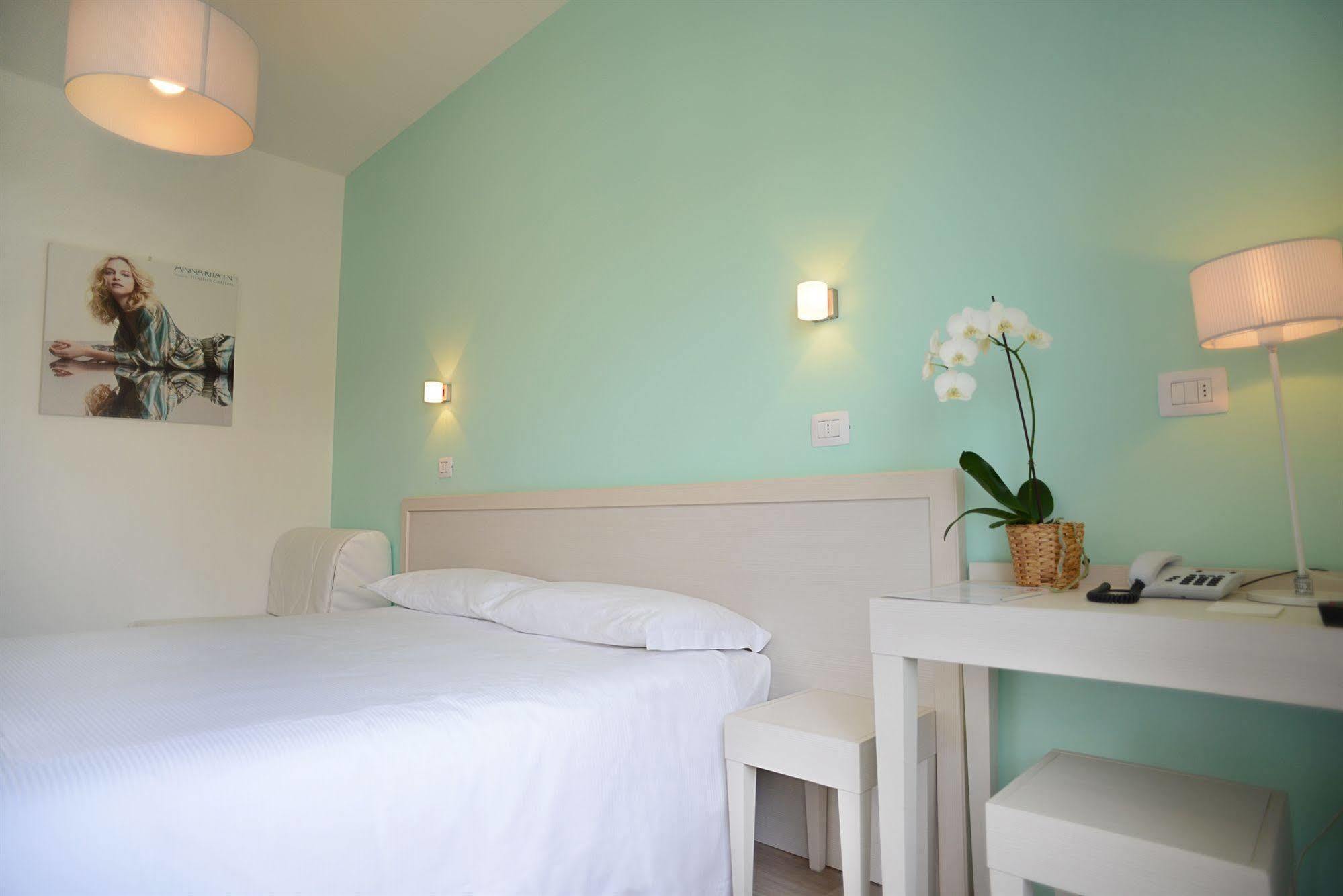 Maree Hotel Cesenatico Buitenkant foto